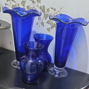 Elegant Blue Glass Vase Set